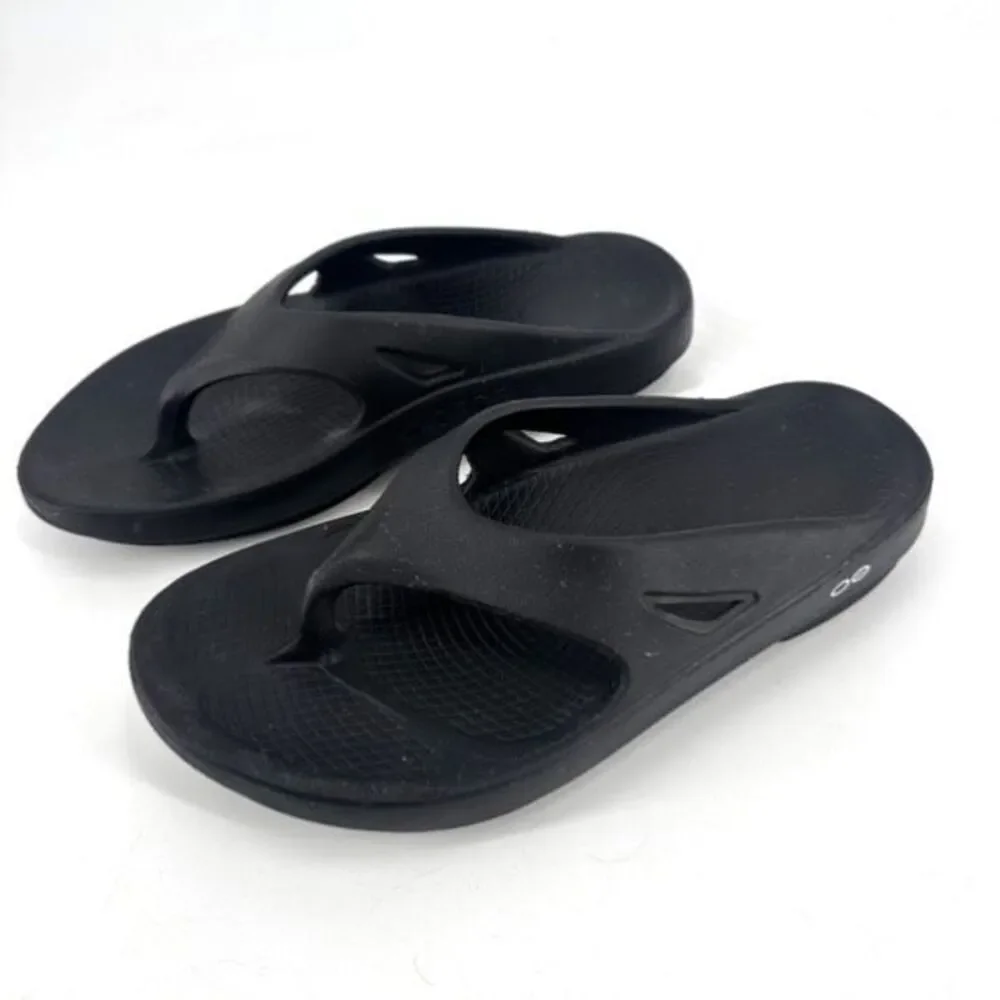 OOFOS OOriginal Flip Flop Men’s 10 Women 12 Sandals Comfort Recovery Shoes Black